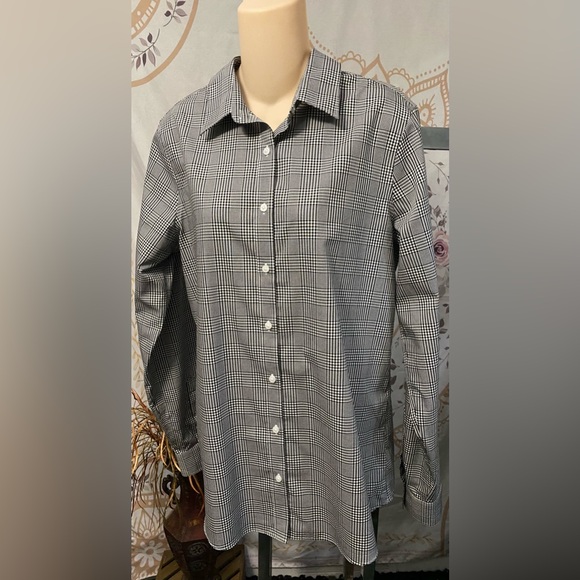 Lands’ End No-Iron 100% Supima Cotton Blouse Black White Gingham Check 10T - Picture 5 of 7